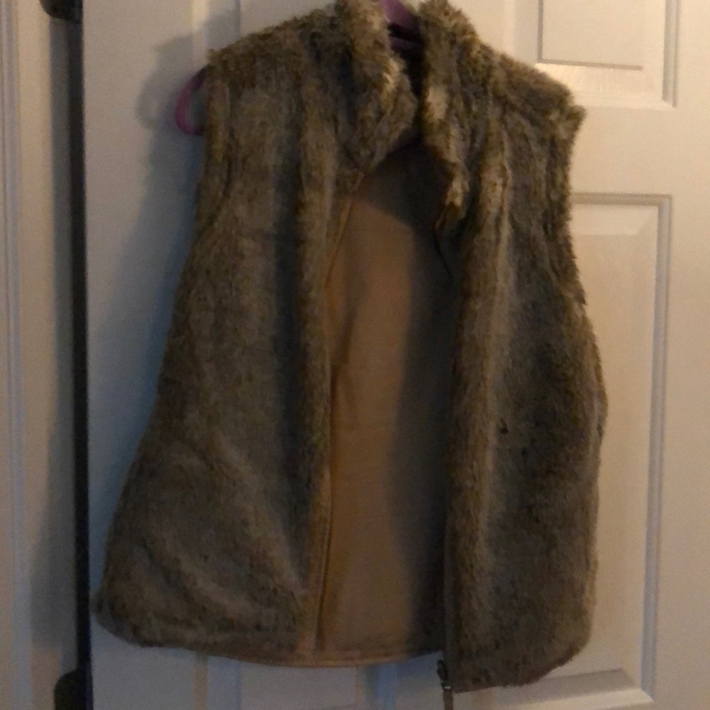 Faux fur reversible vest